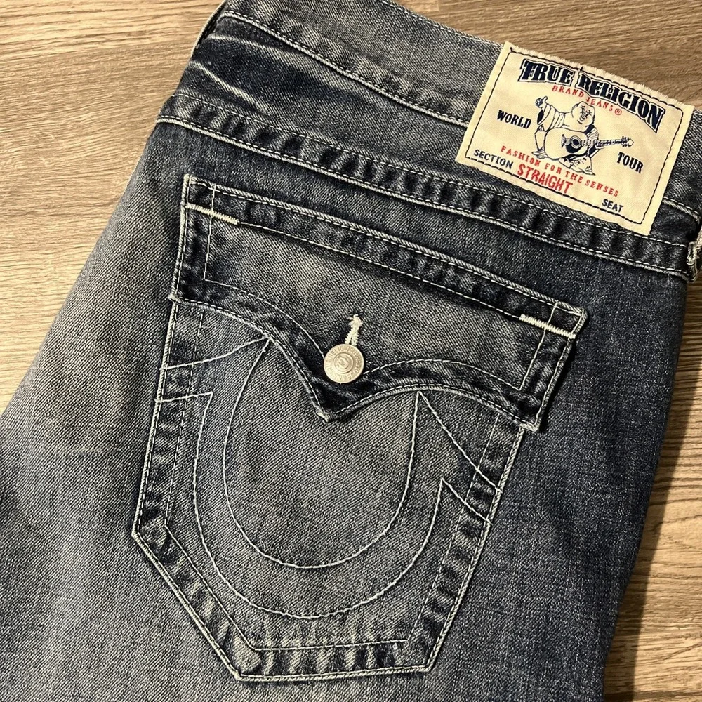 True Religion World Tour Dark Wash Straight Leg Distressed Jeans Sz 42 (44x34)